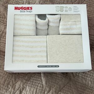 Huggies Little Hugs Cream Baby Bodysuit Set